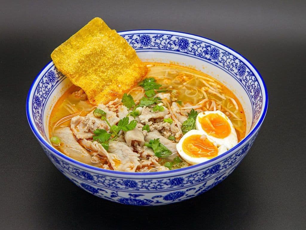 GUAY TEOW MOO TOM YUM