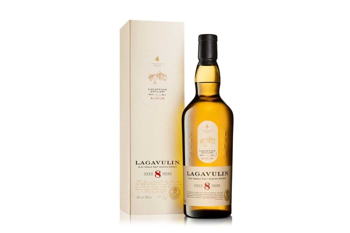 Lagavulin 8 Year Old-750ml (1 x 750ml)