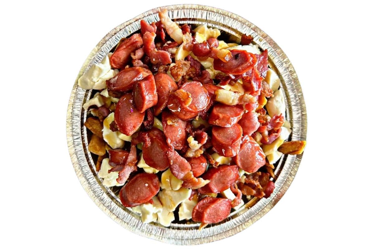Poutine Saucisse et Bacon