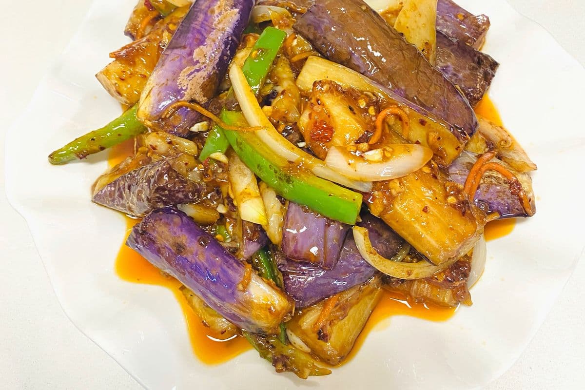 Eggplant with Spicy Garlic Sauce