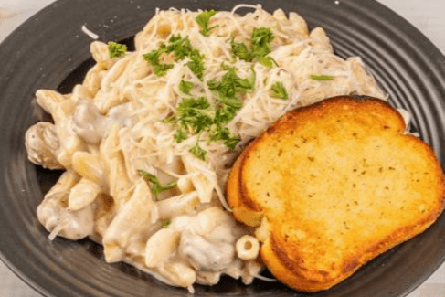 Chicken Alfredo Penne with Mushrooms