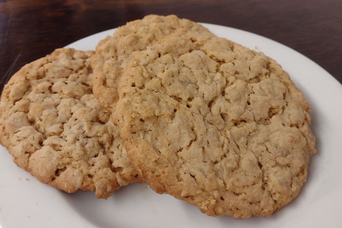 Peanut Butter Oatmeal Cookies