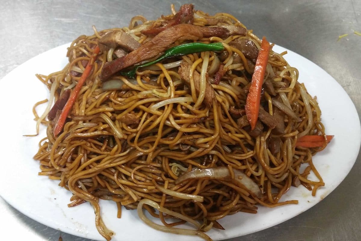 112. BBQ Pork Chow Mein 叉烧炒面