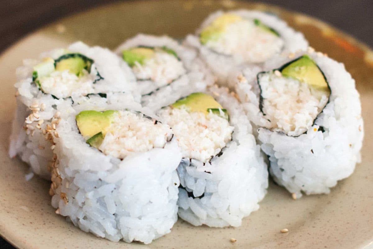 California Roll (08 PCS)