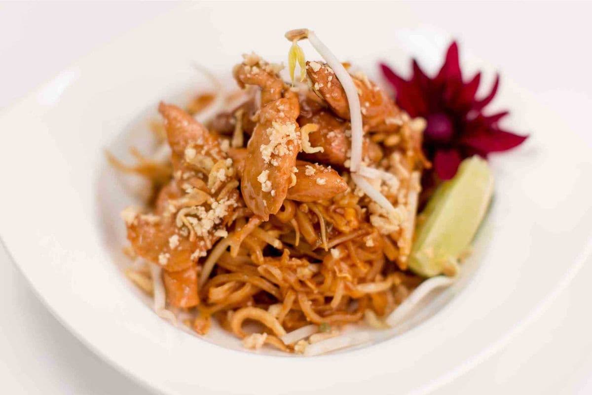 Chicken Pad Thai 鸡肉泰粉