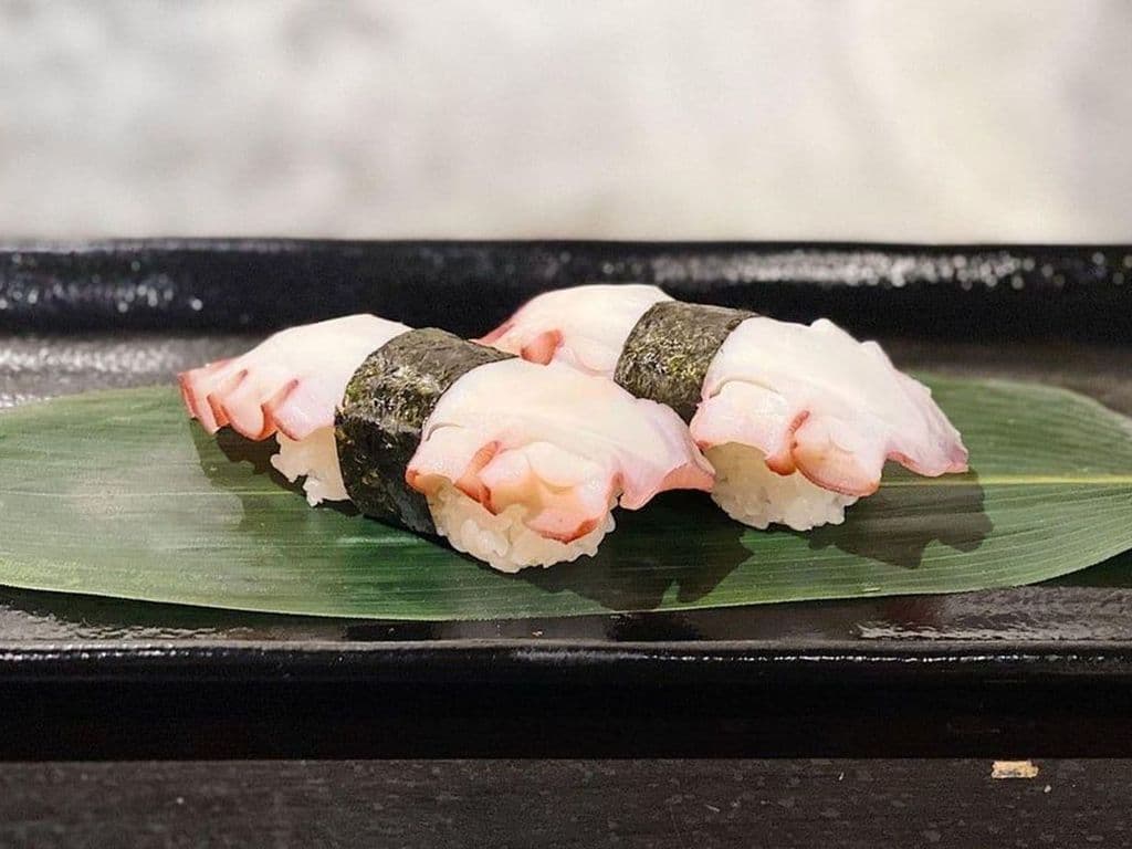 Tako Sushi (2 pcs)