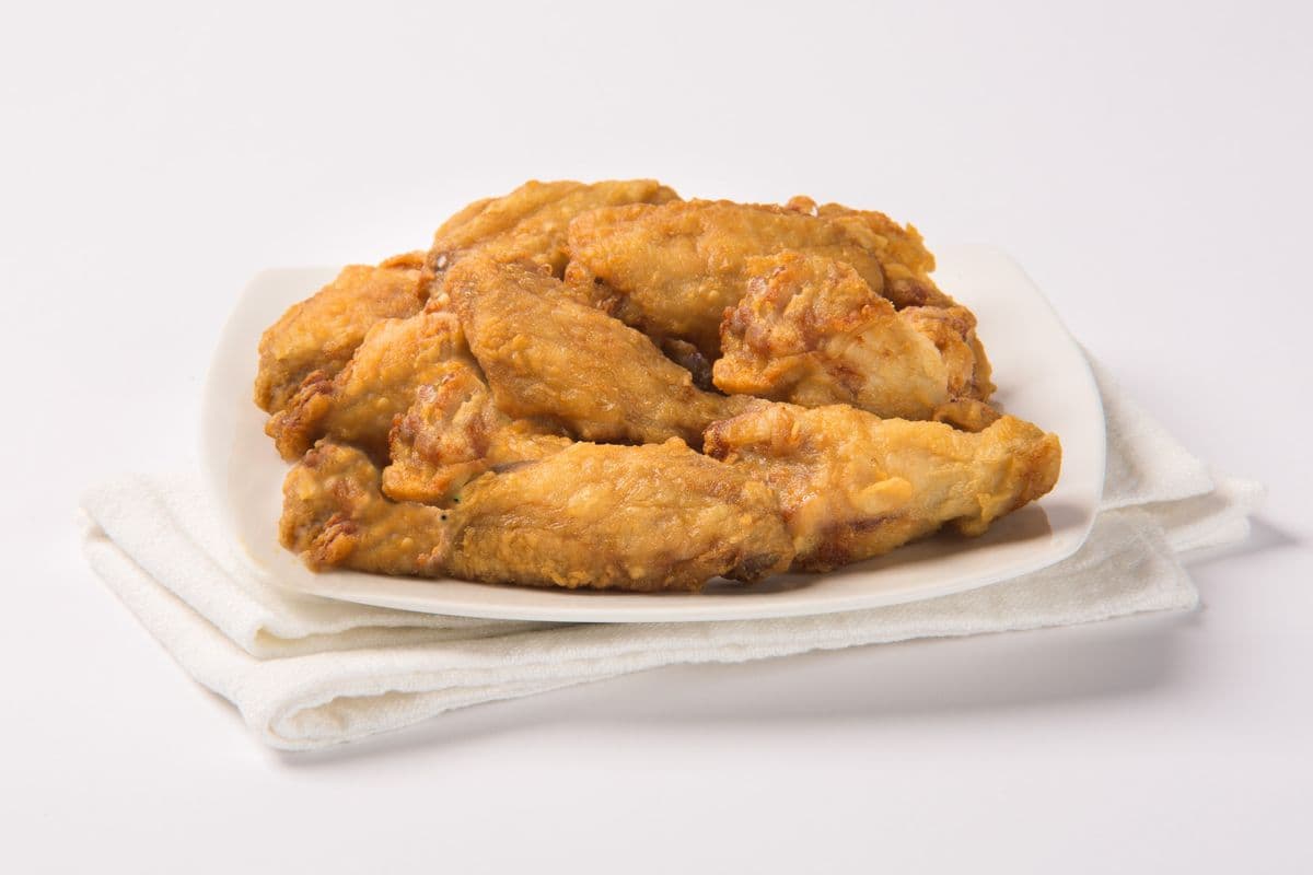 4. Golden Fried Chicken Wings