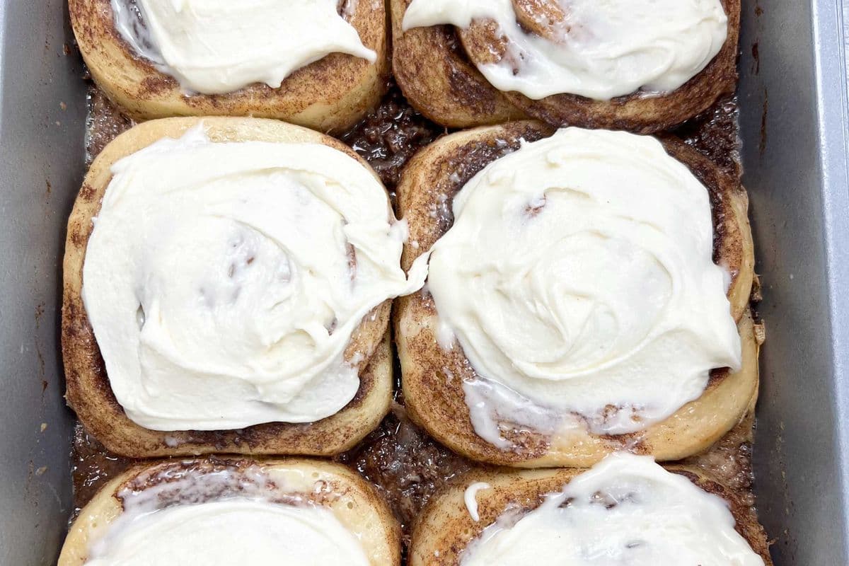 6 Cinnamon Rolls/6 Brioches à la Cannelle (6 rolls)