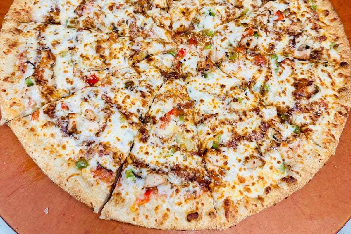 Medium B.B.Q Paneer Pizza