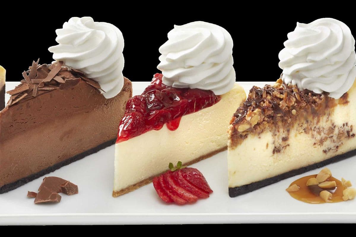 WILD STRAWBERRIES CHEESE CAKE SLICE (SLICE)
