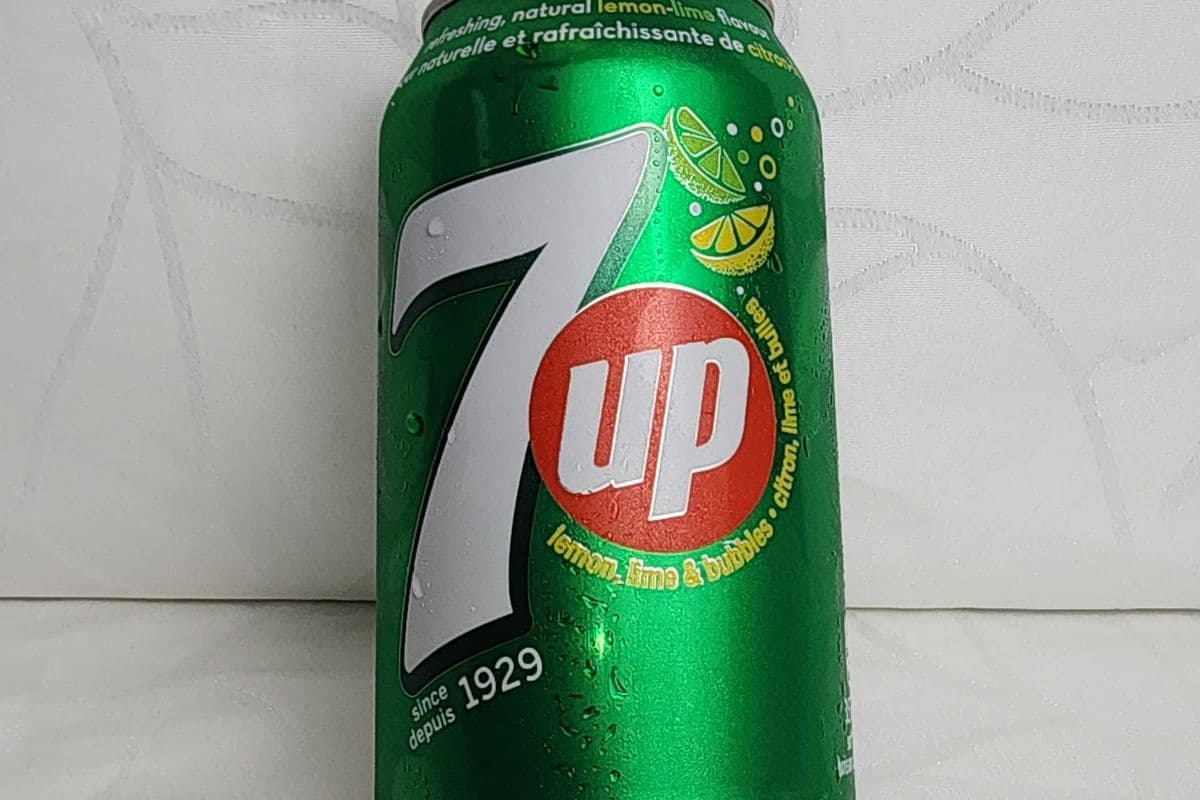 7Up (355mL) (140 Cal)