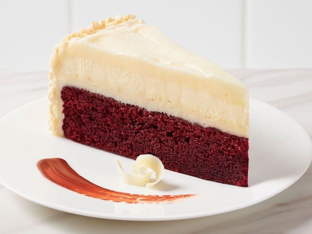 RED VELVET CHEESECAKE