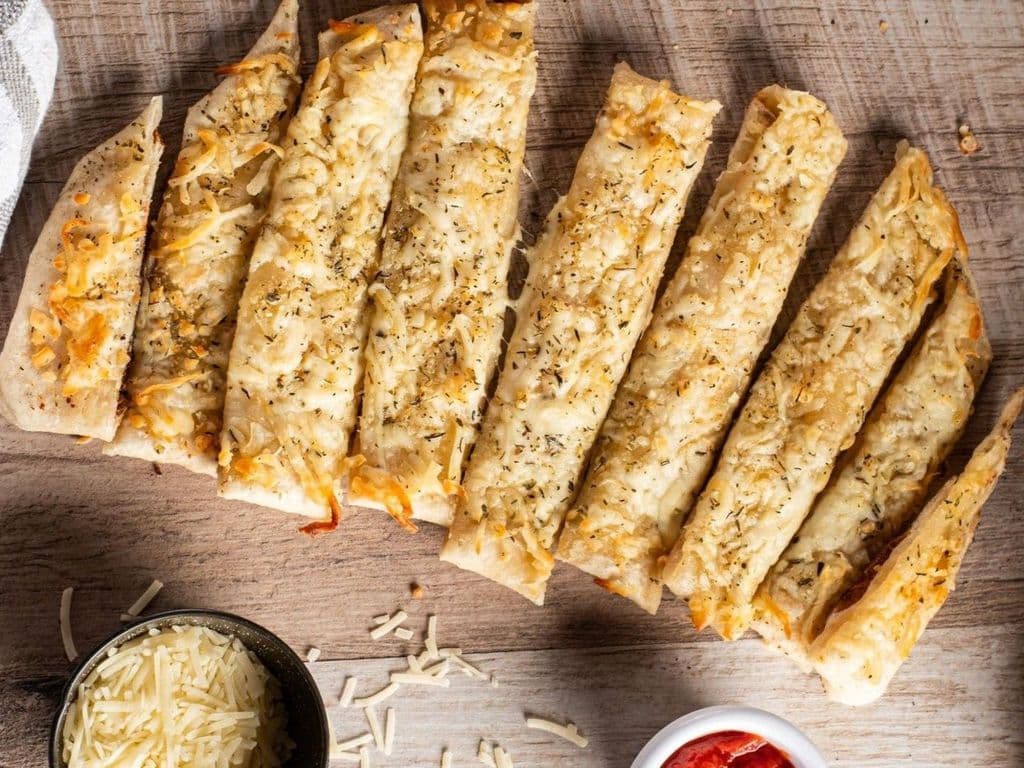 Fired Garlic Sticks
