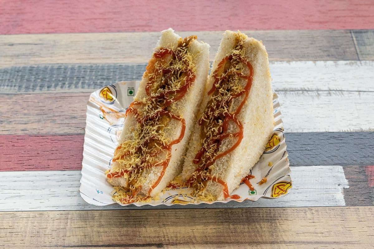 Aloo Mutter Sandwich (Regular)