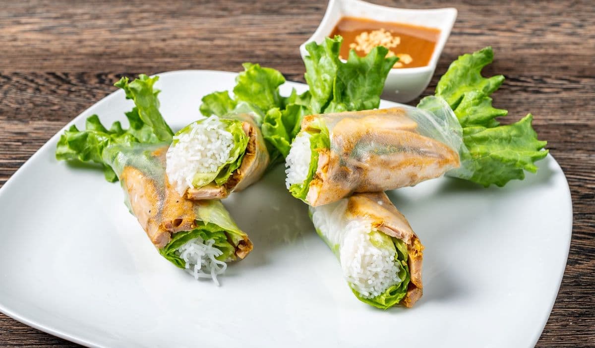 A4. Chicken Roll - 4 Rolls - OO