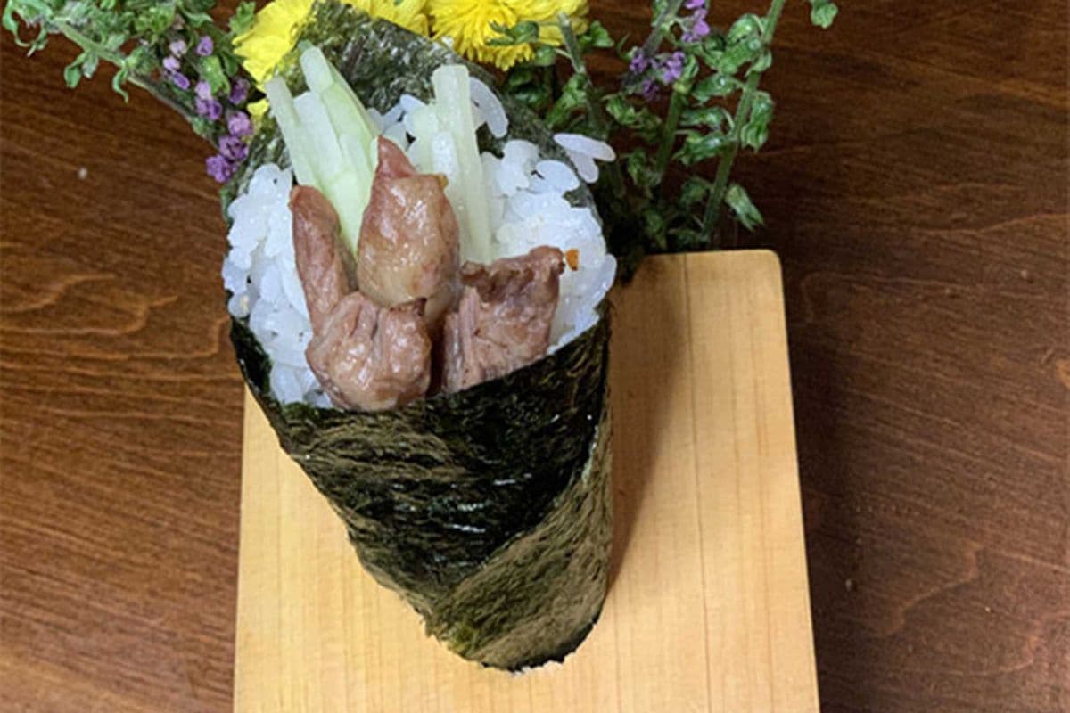 190 Beef Teriyaki Hand Roll (1 pc)