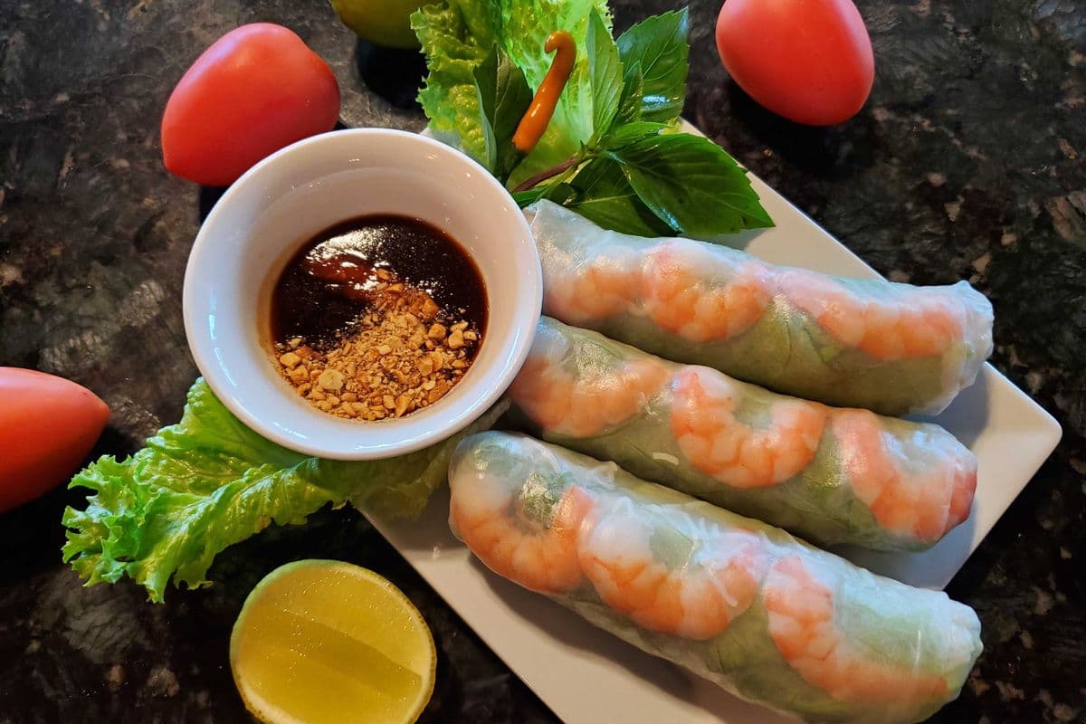 A2. Shrimp Salad Rolls (3 Pcs)