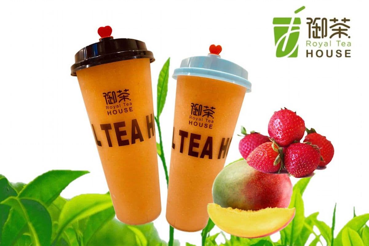 Fresh Mango Strawberry Smoothie