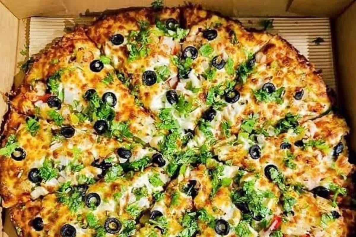 Golden Veggie Pizza