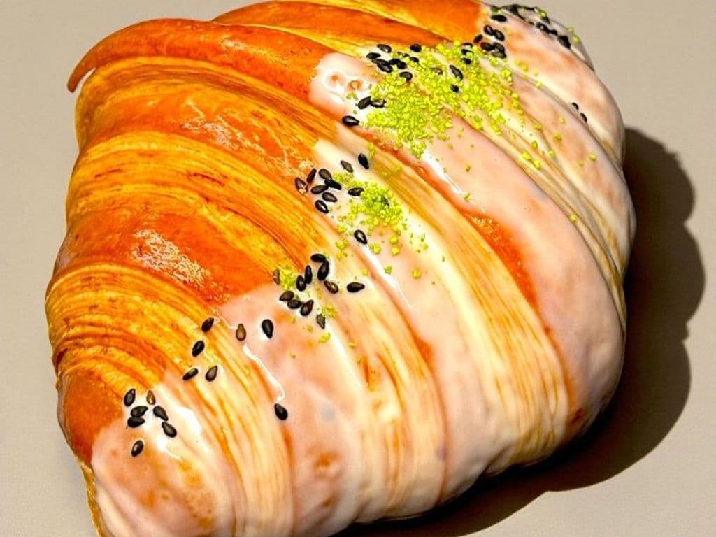 Croissant - Black Sesame Hojicha