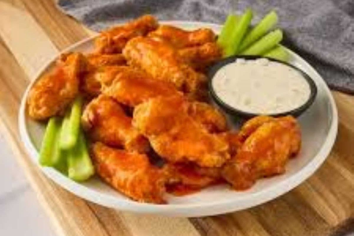 JUST WING IT ( 1 LB ) (1 LB)