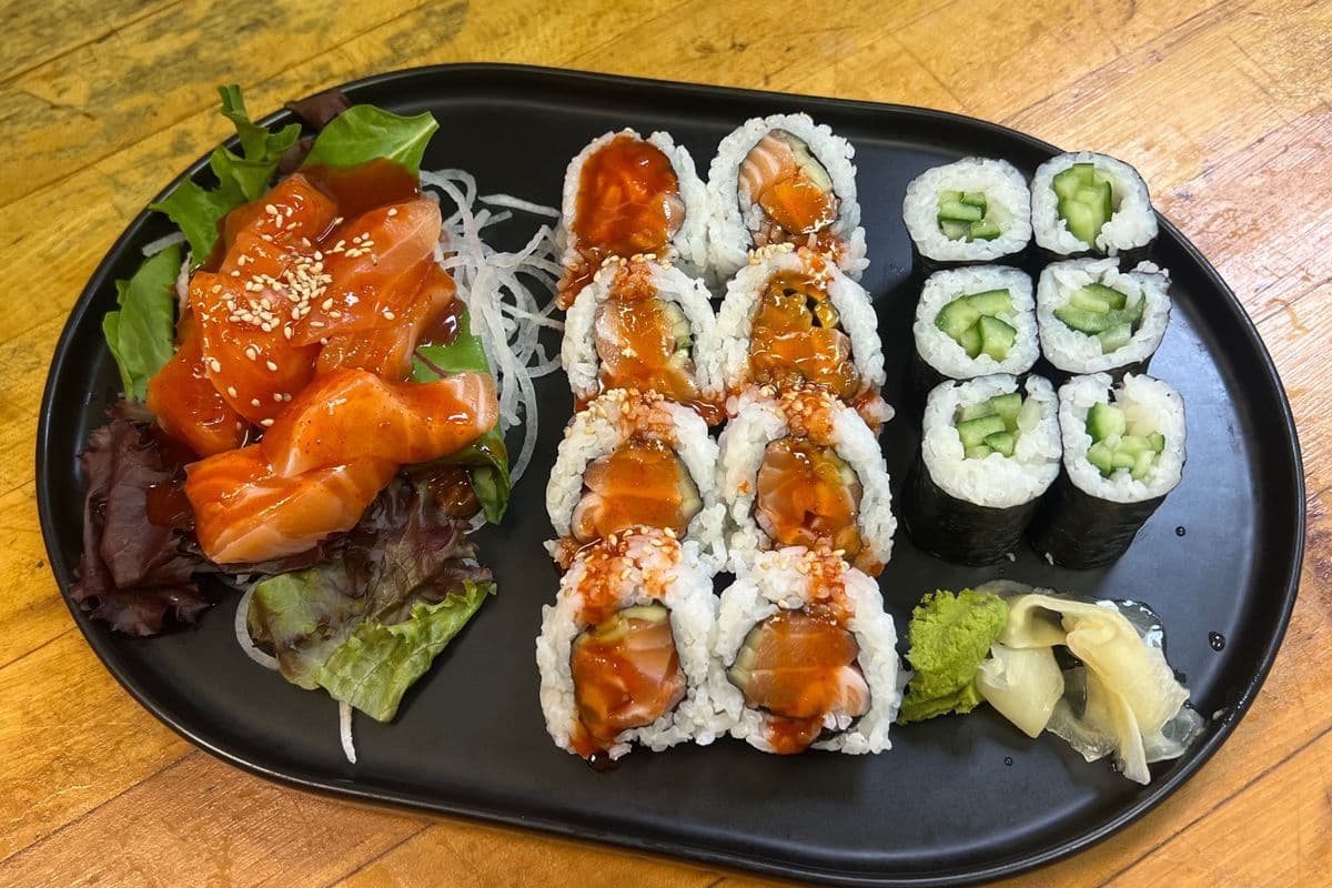 Spicy Salmon Combo