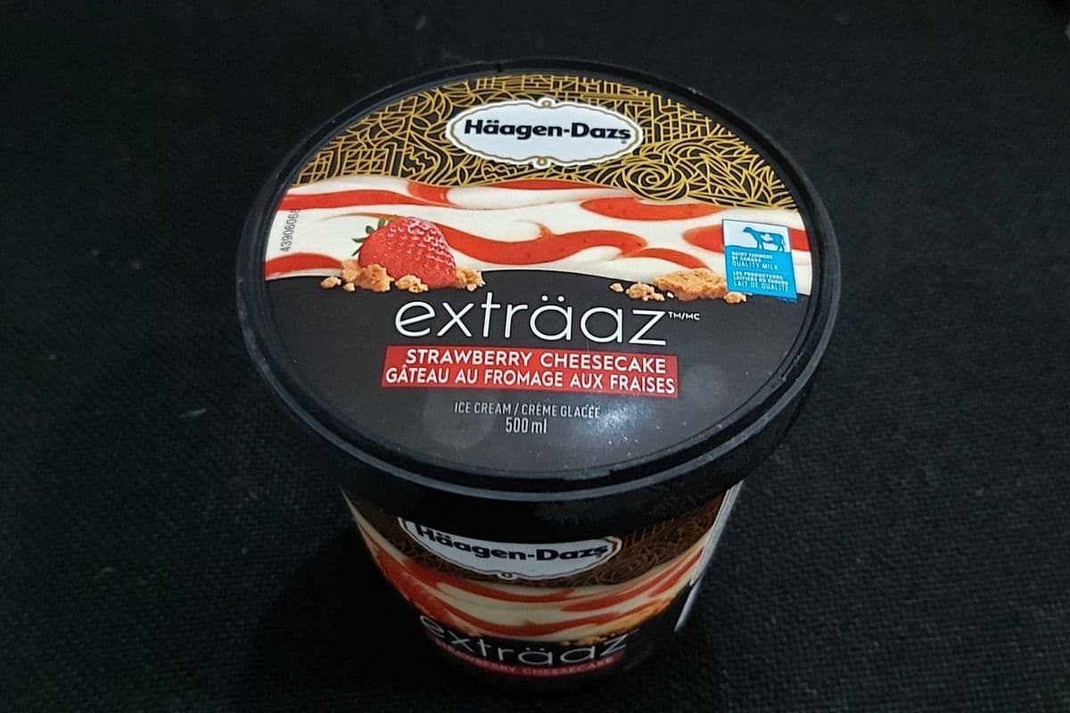Häagen-Dazs exträaz gâteau au fromage aux fraises 500ml / strawberry cheesecake