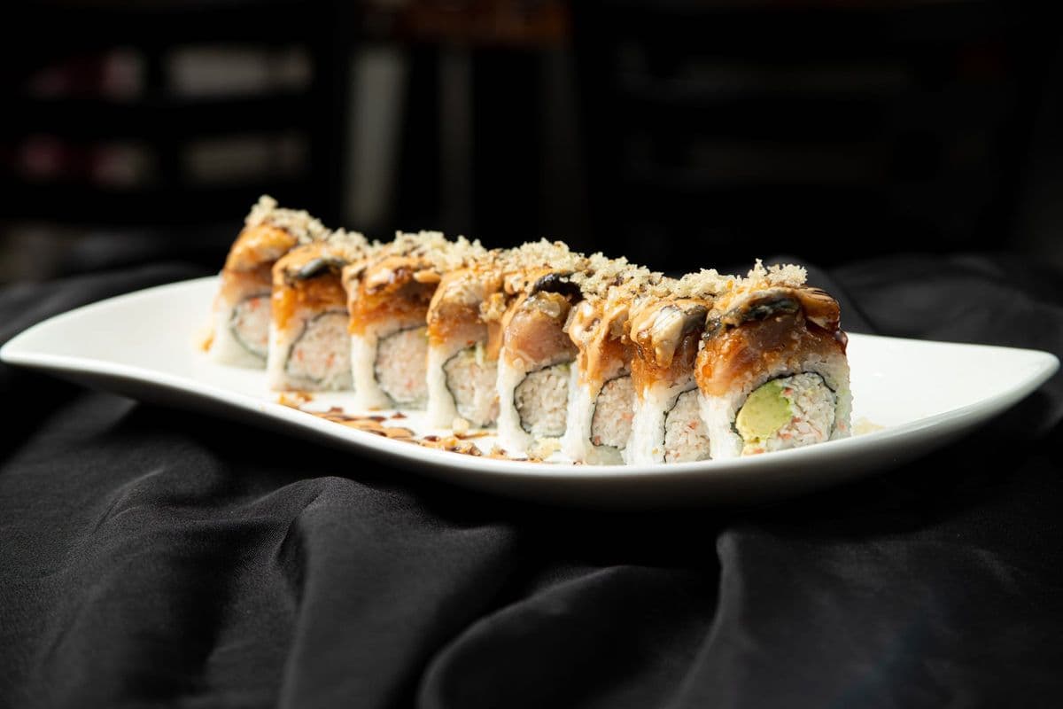 Hot Girl Roll (8 pcs)