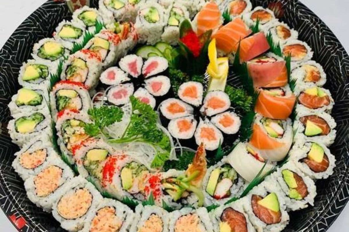 PT04. Maki Party Tray (58 pcs)