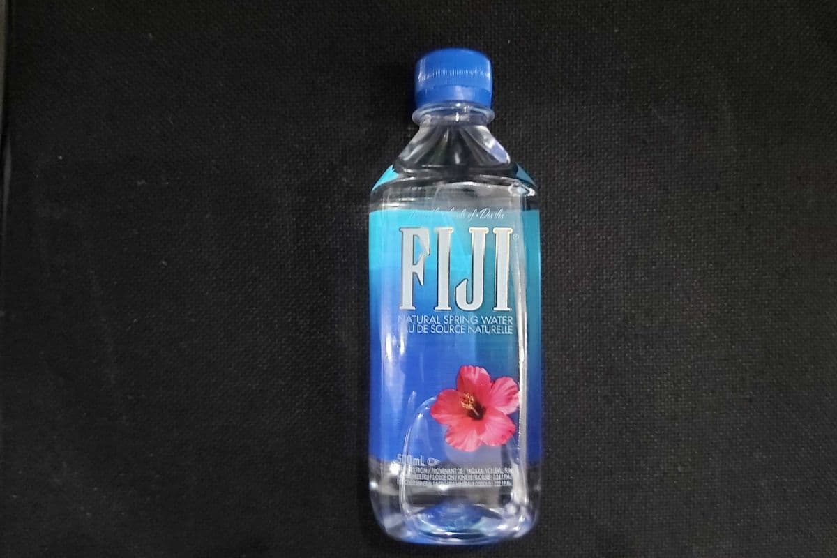 Fiji Eau de Source Naturelle / Natural Spring Water 500ml