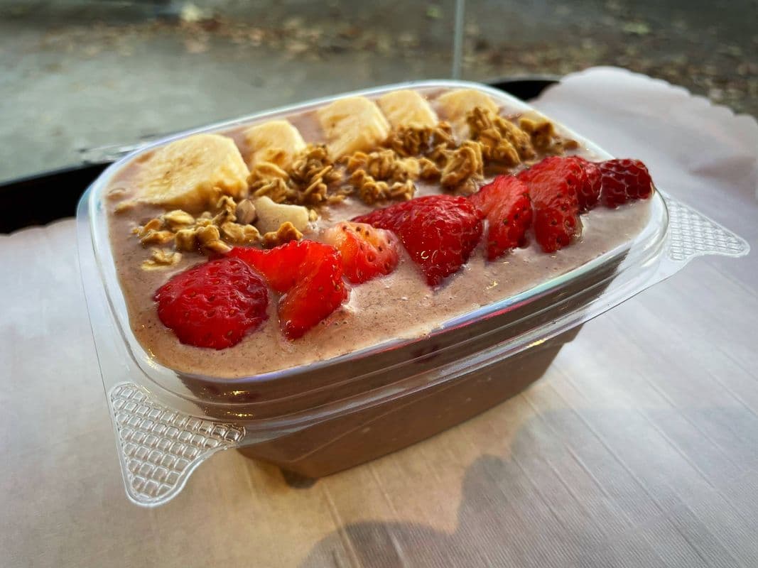 Chocolate Almond Smoothie Bowl