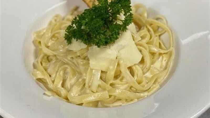 Fresh Fettuccine Alfredo