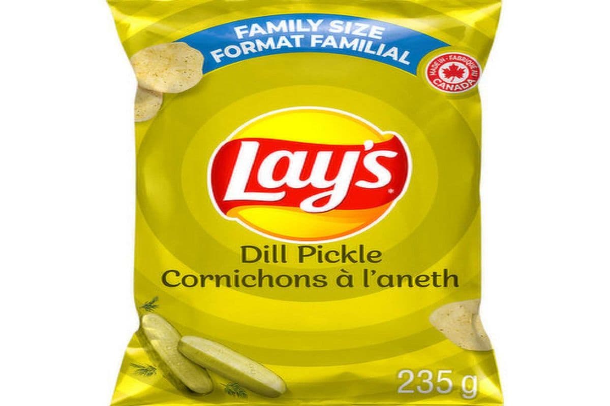 Frito Lay Lay's Dill Pickle Family Size (235g)