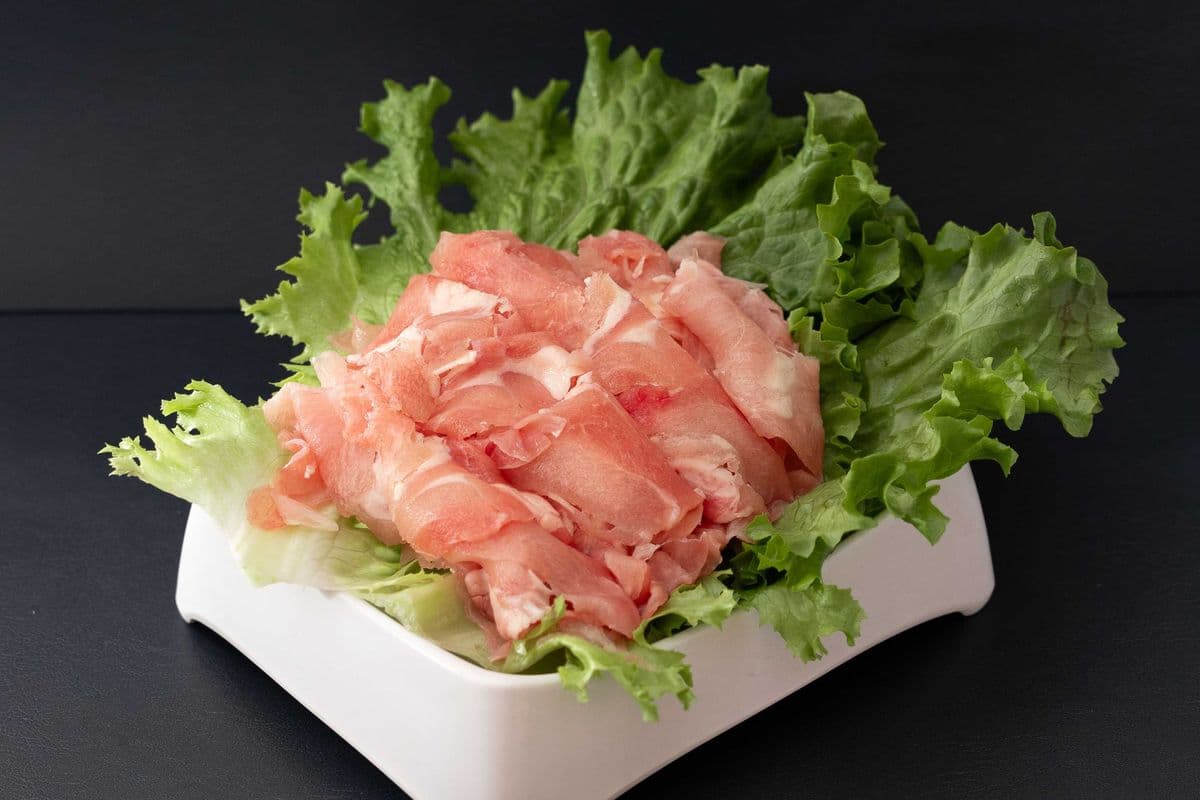 Sliced Chicken (16-18 slices) / 日本雞肉片 (120 g)