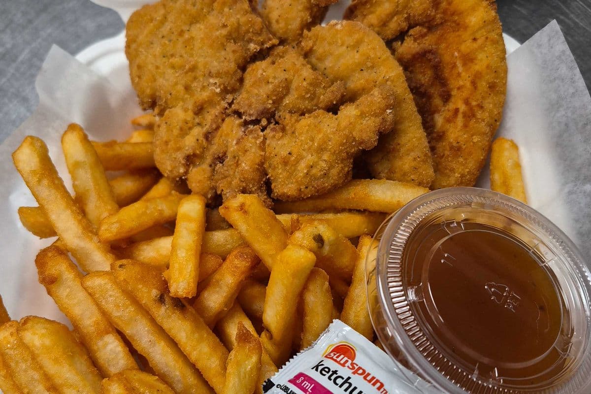 Chicken fingers (3) & fries