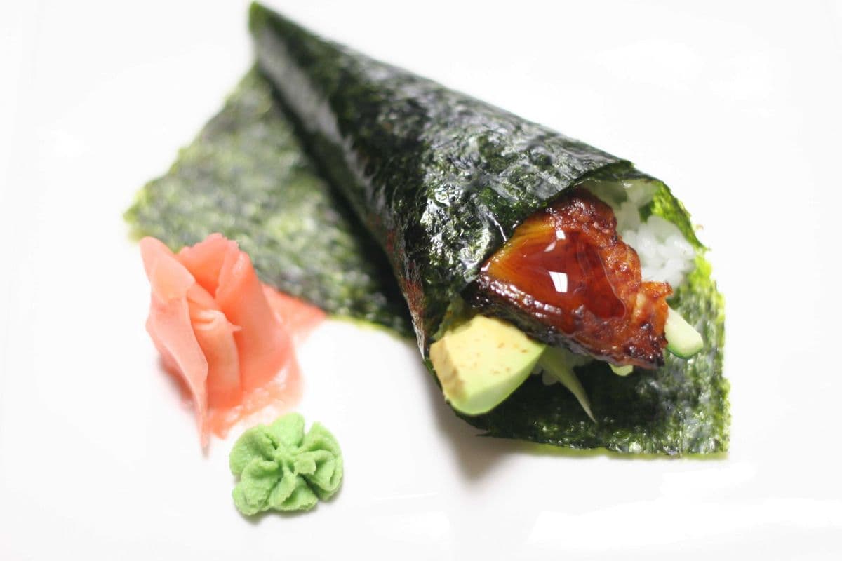 105. Unagi Temaki