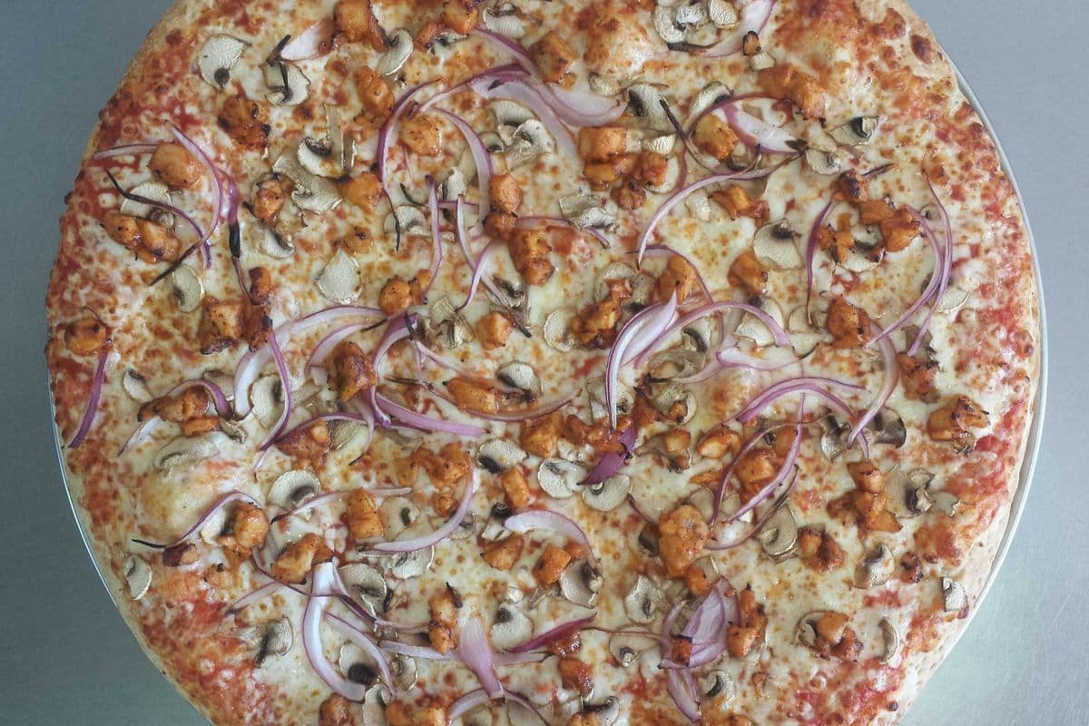 BBQ Chicken Delite Pizza