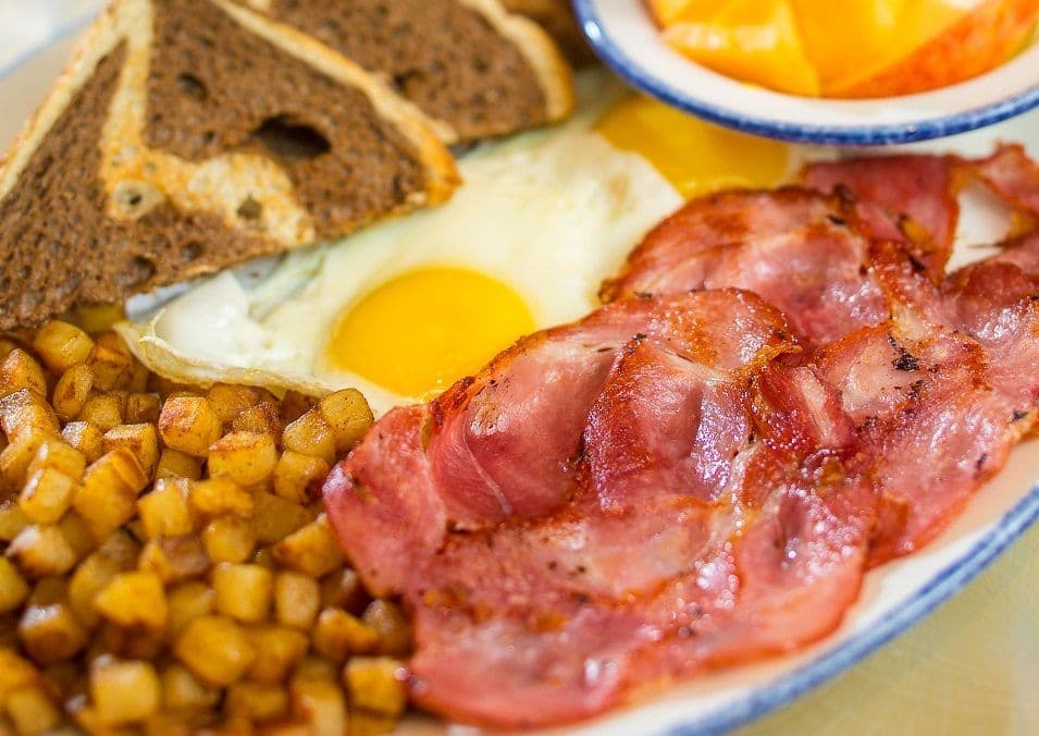 DeBakon Breakfast Platter
