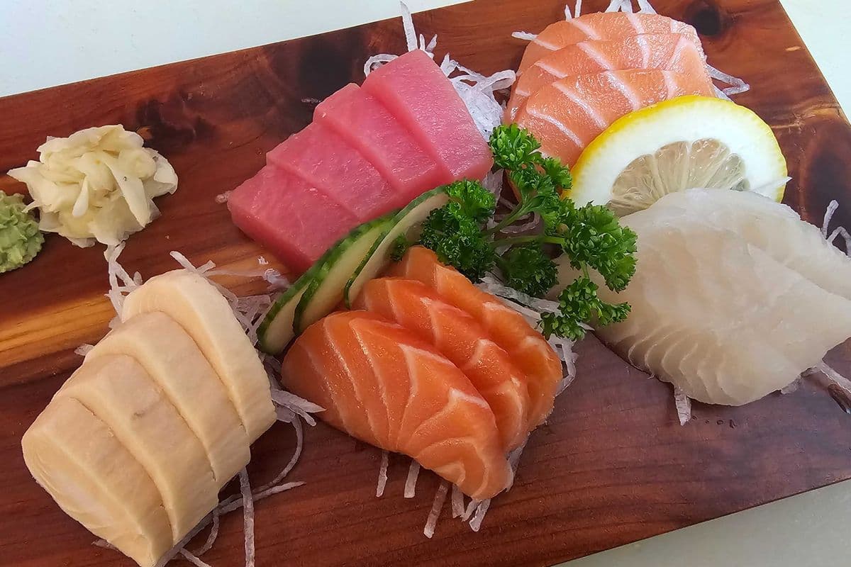 SM5. Sashimi Dinner