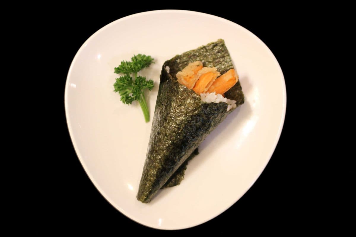8. Yam Tempura Hand Roll (1 pc)