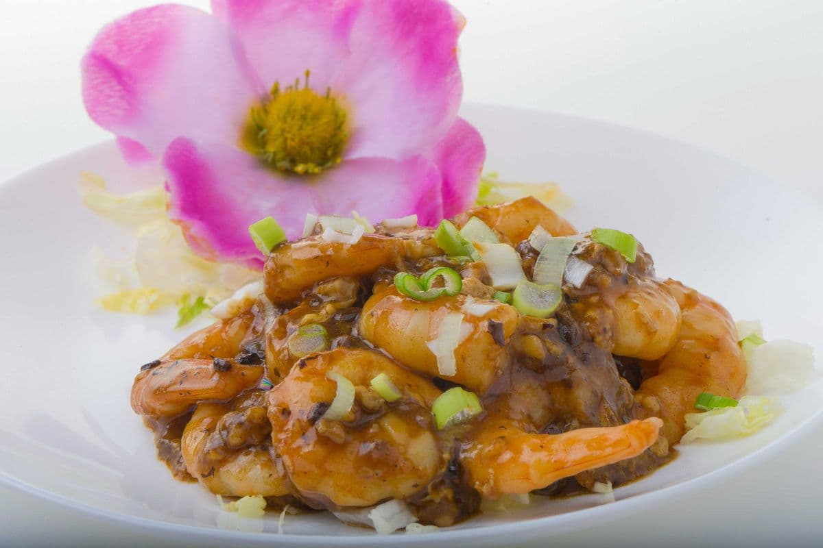 Crevettes dans une sauce à homard / Sauteed Shrimp in Lobster Sauce