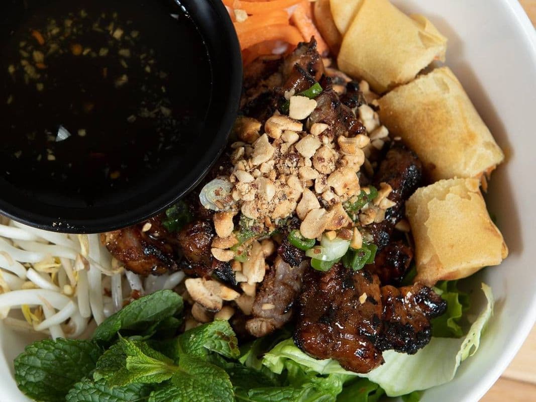 N2-BUN THIT NUONG CHA GIO