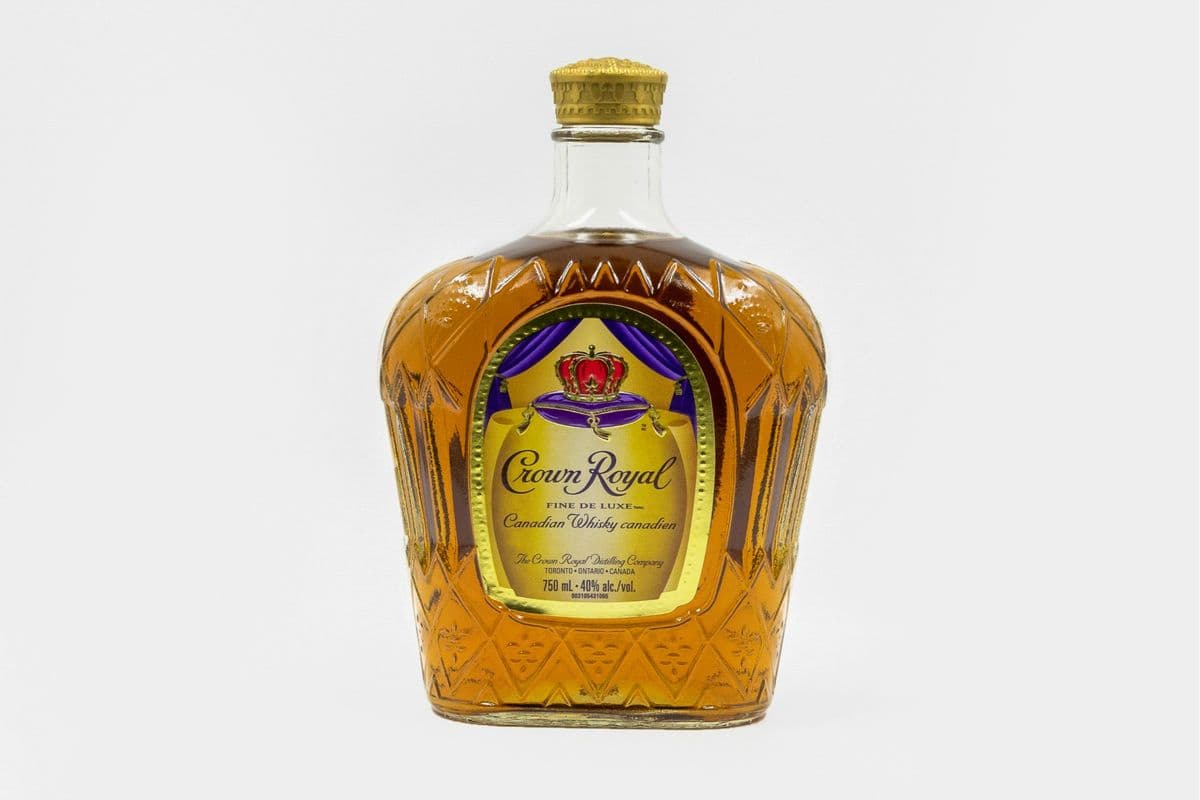 Crown Royal Whisky (1 x 750ML)