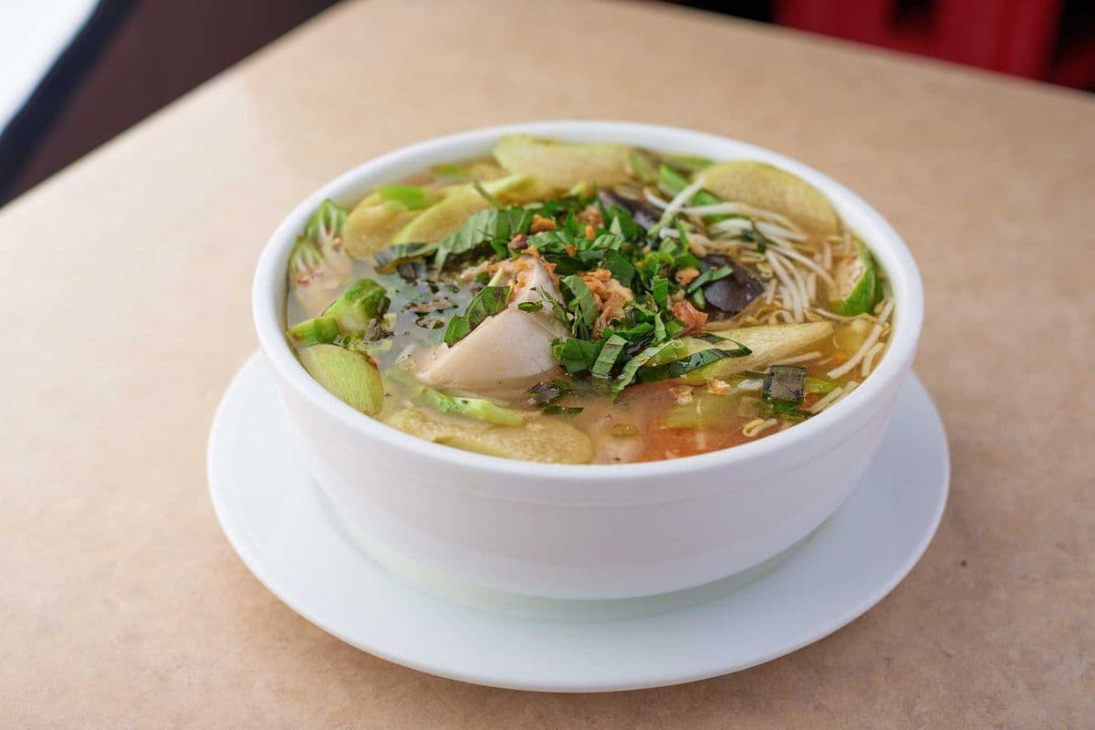 402 Sweet Sour Soup