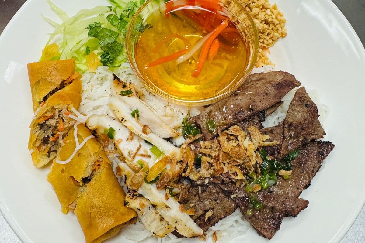 Vermicelli with Grilled Meats