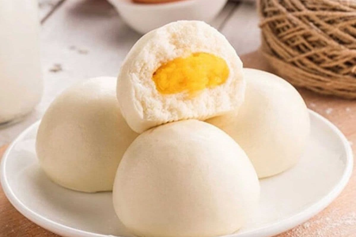 Df. Steamed Bun with Eggs Custard (3pcs)