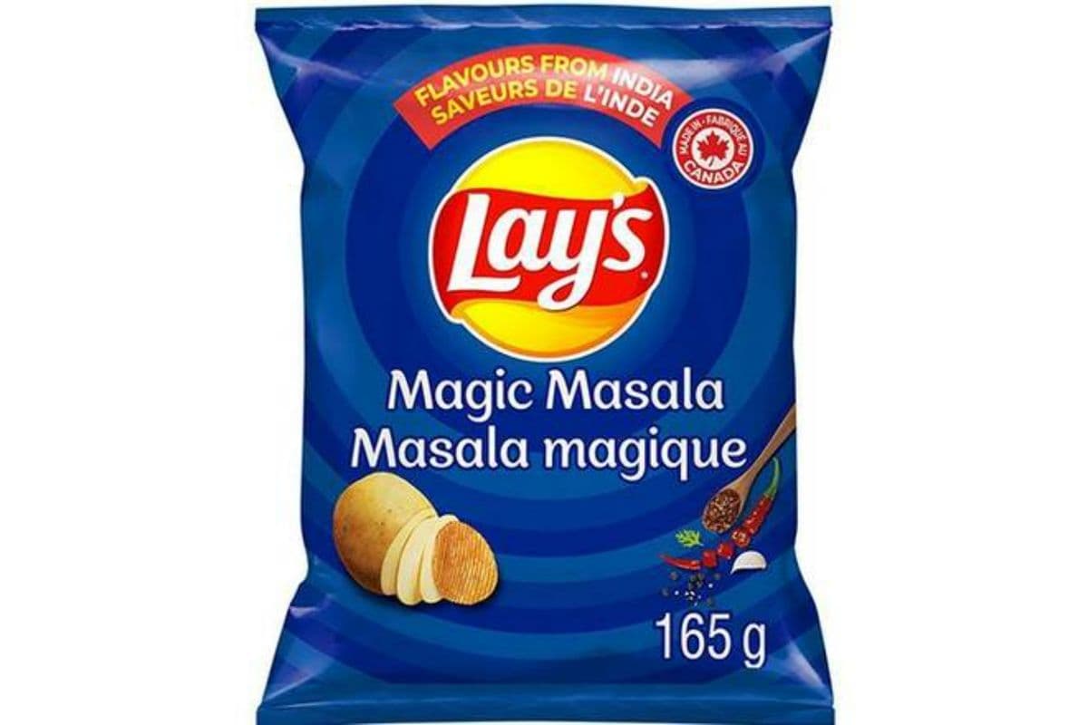 Lay's Magic Masala Potato Chips (165 g)