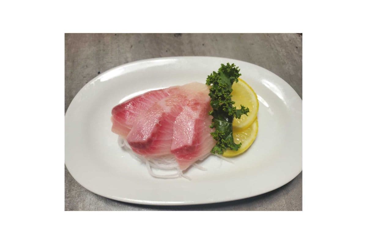 Yellow Tail Sashimi (3pcs)