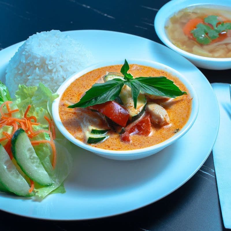 L1 Red Curry w/ Rice