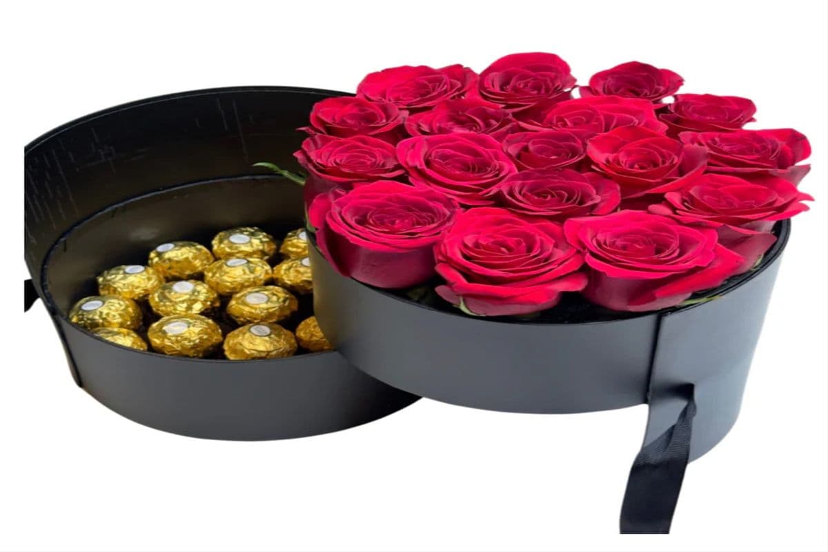 Valentine's Day Sweet Petal Box